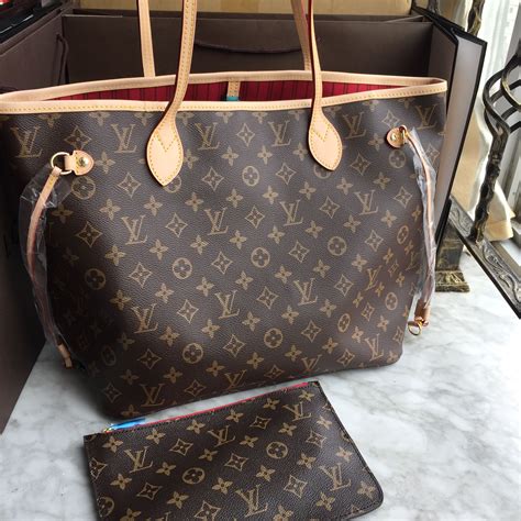 louis vuitton lv neverfull interior